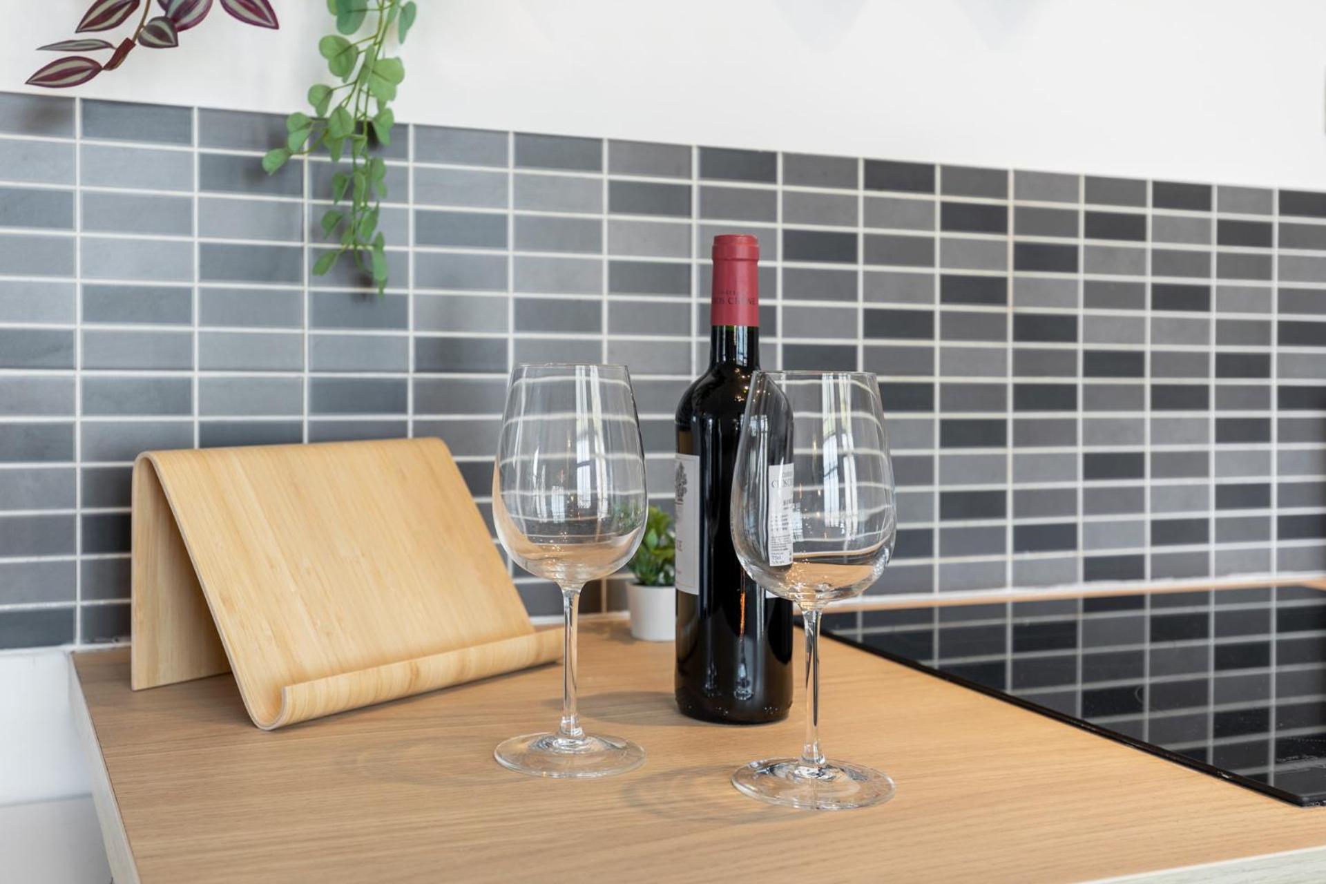 Apartamento La Terrasse, Vue Sur Les Toits De Montpellier Exterior foto