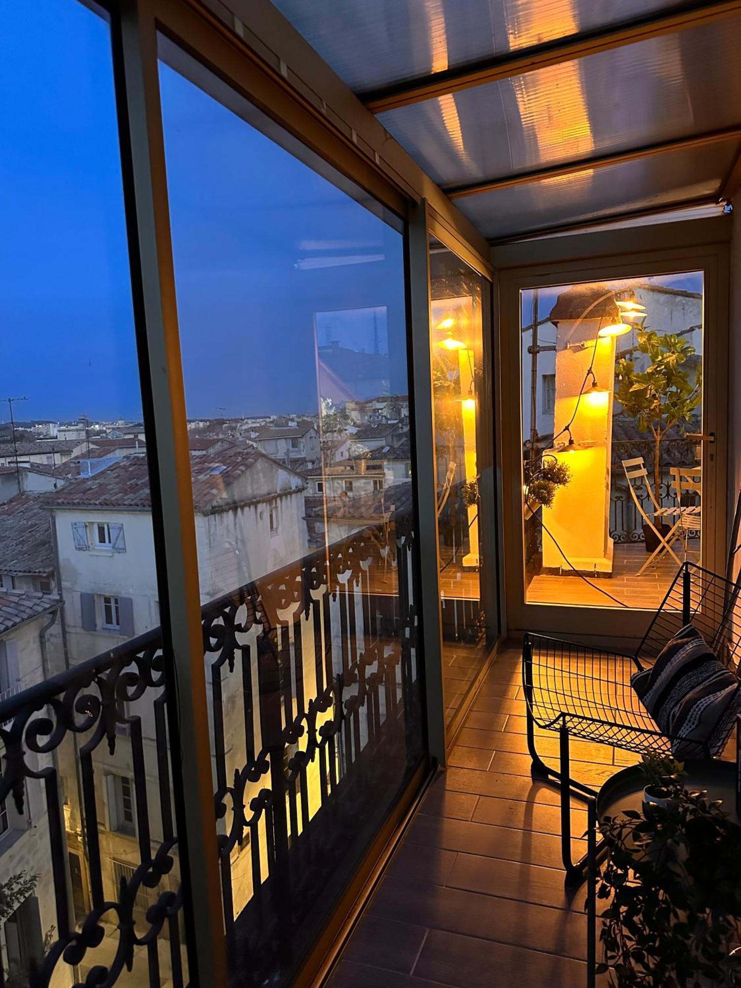 Apartamento La Terrasse, Vue Sur Les Toits De Montpellier Exterior foto